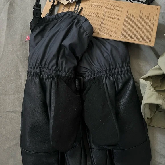 Nike ACG Goretex Prima Loft Mittens - Picture 6 of 6